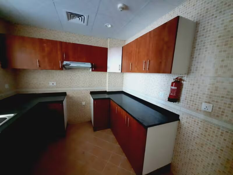 Excellent 2 BHK | Well-kept | Olympic Park 2-pic_4